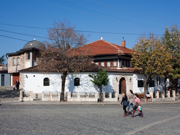 building in the old town of gjakova